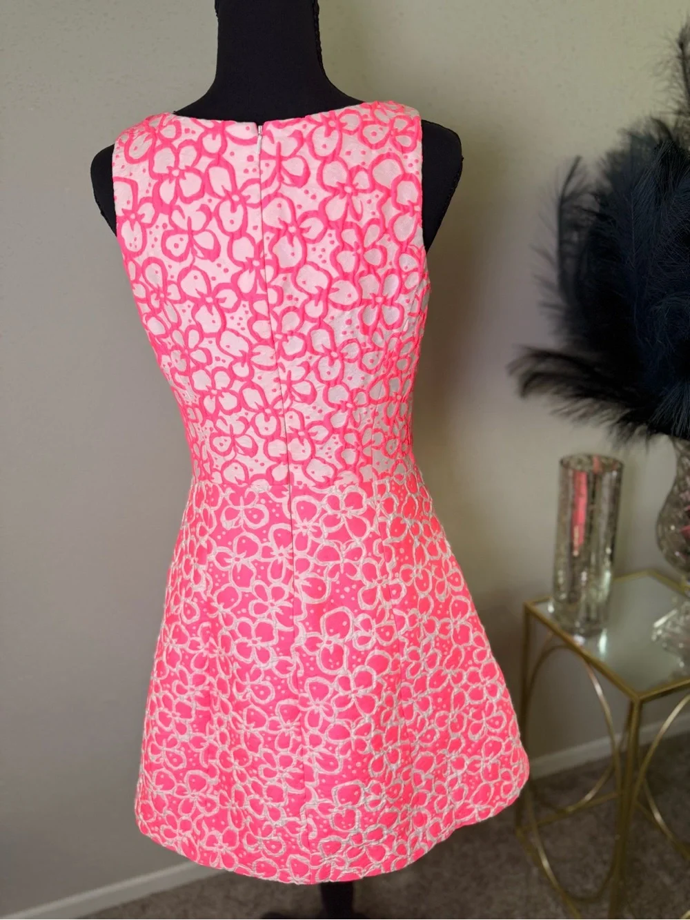 Lilly Pulitzer Neon Pink White Floral Embroidered Sleeveless Shift Dress Size 6 - Picture 8 of 12